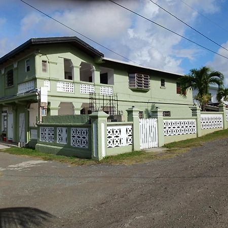 Conveniently Located, Quiet & Amp; Comfortable Christiansted Extérieur photo